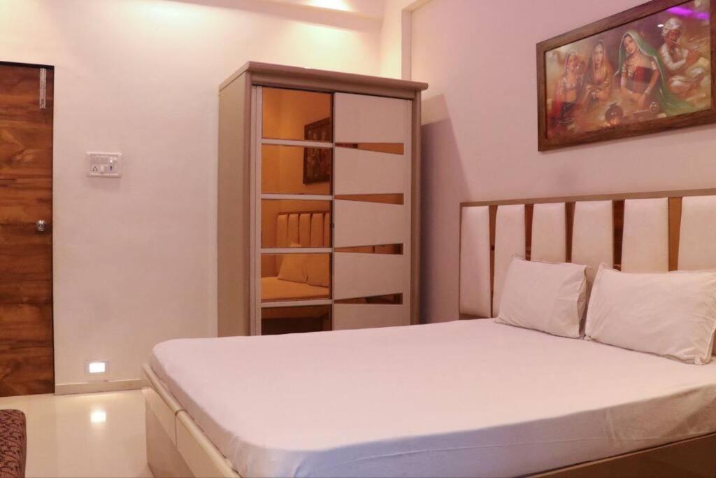 Stayhaven Aqua With Pvt Theatre & Pool Bombay Extérieur photo
