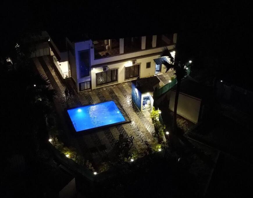 Stayhaven Aqua With Pvt Theatre & Pool Bombay Extérieur photo